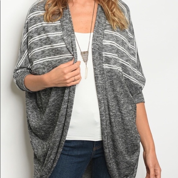 NWT Women’s Open front cardigan knit boutique top - Picture 2 of 5